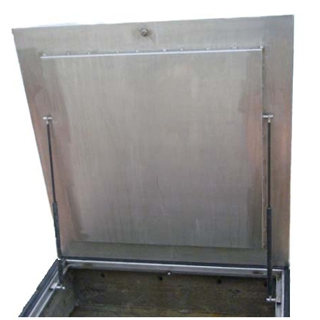 Manhole cover with suspension